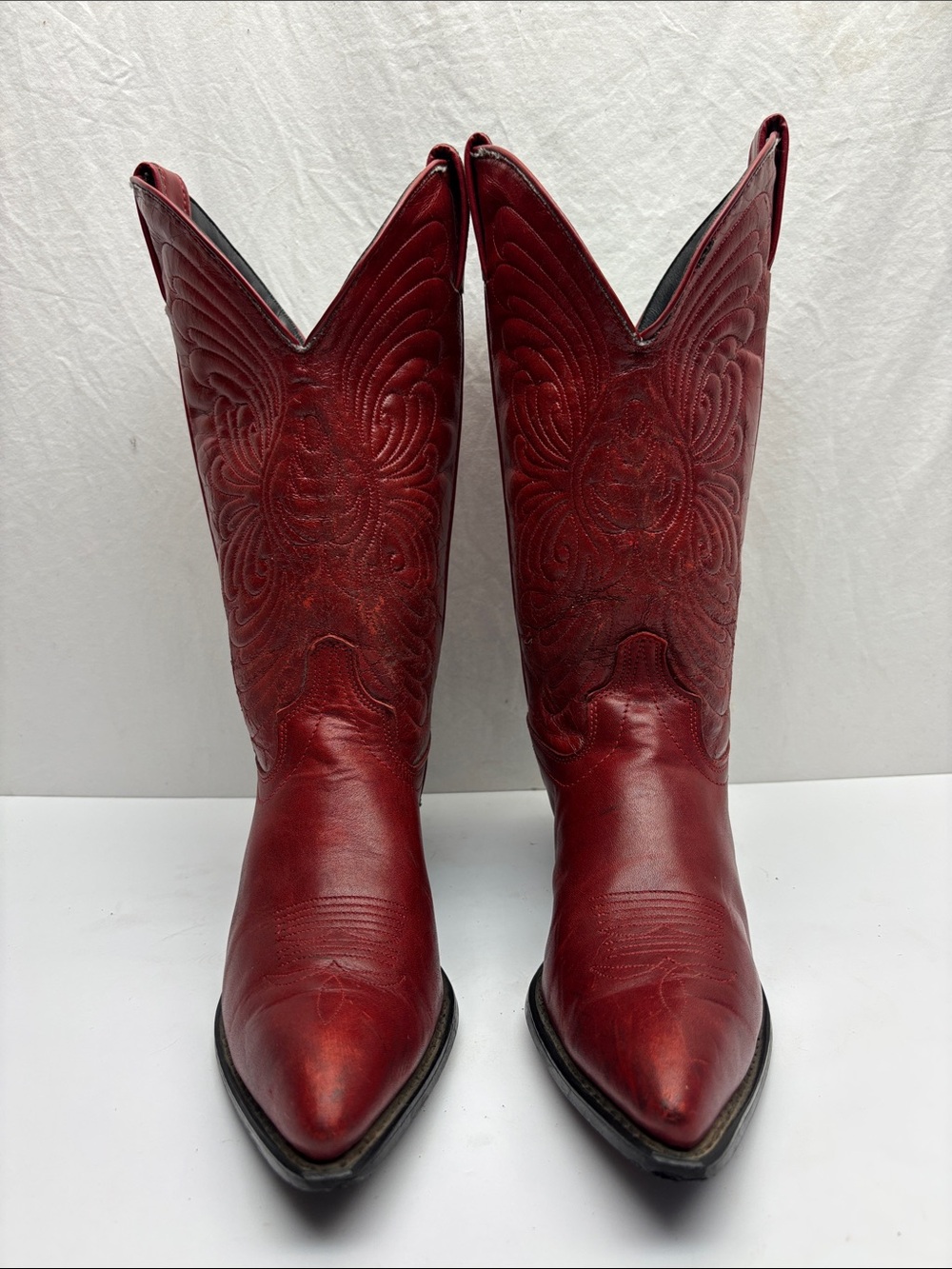 Laredo Women's Red Leather Western Cowboy Boots Classic Embroidered Shaft, SZ 8M